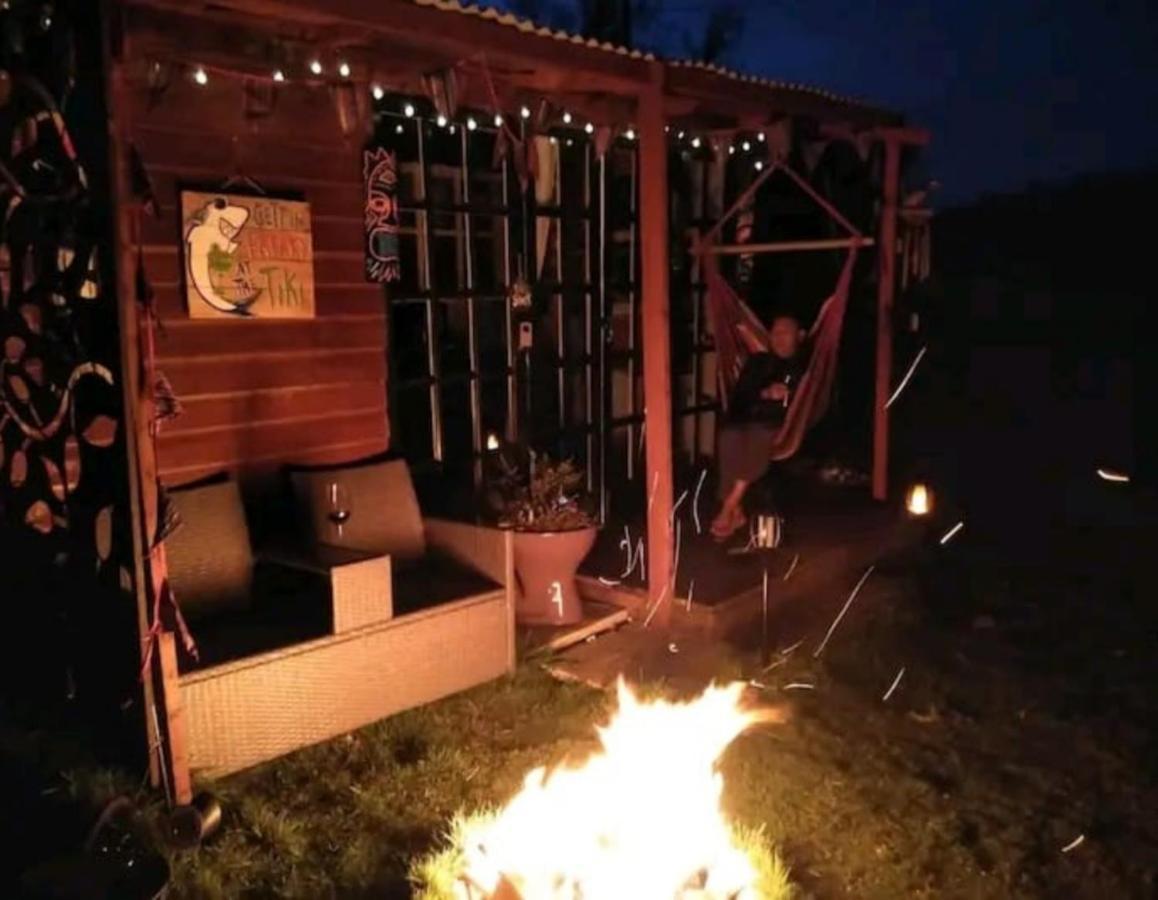 Treguth Glamping Unique Experience - Themed Huts 호텔 Saint Day 외부 사진