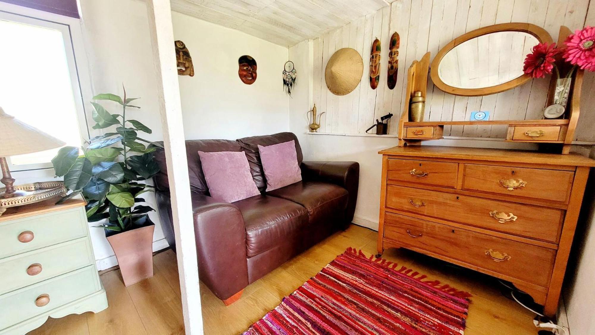 Treguth Glamping Unique Experience - Themed Huts 호텔 Saint Day 외부 사진